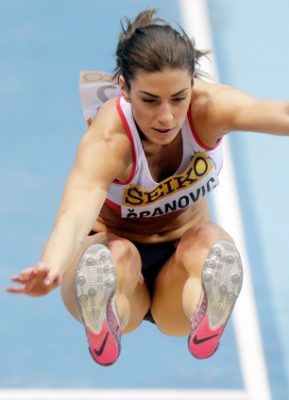 Ivana Spanovic ऊँचाई, वजन, जन्मदिन, बालों का रंग, आँखों का रंग