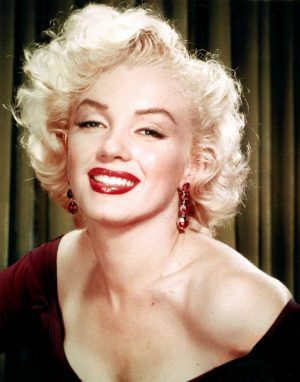 Marilyn Monroe Boyu, Kilosu, Doğum, Saç rengi, Göz rengi