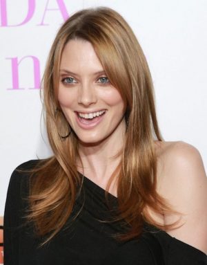 April Bowlby Height, Weight, Birthday, Hair Color, Eye Color