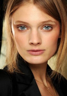 Constance Jablonski Height, Weight, Birthday, Hair Color, Eye Color