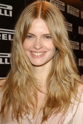 Julia Stegner Height, Weight, Birthday, Hair Color, Eye Color