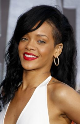 Rihanna Height, Weight, Birthday, Hair Color, Eye Color