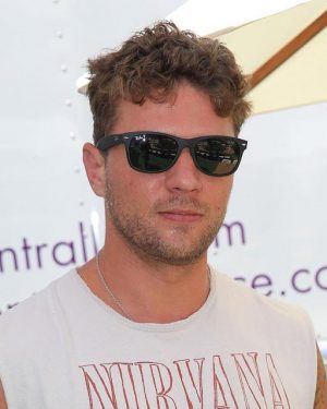 Ryan Phillippe Height, Weight, Birthday, Hair Color, Eye Color