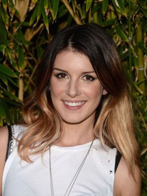 Shenae Grimes Height, Weight, Birthday, Hair Color, Eye Color