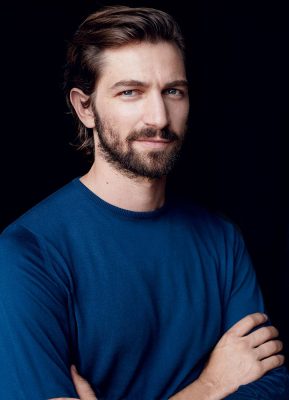 Michiel Huisman Height, Weight, Birthday, Hair Color, Eye Color