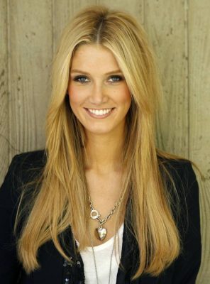 Delta Goodrem Height, Weight, Birthday, Hair Color, Eye Color