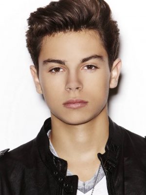 Jake T. Austin Height, Weight, Birthday, Hair Color, Eye Color