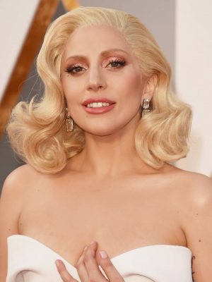 Lady Gaga Altura, Peso, Fecha de nacimiento, Color de pelo, Color de los ojos