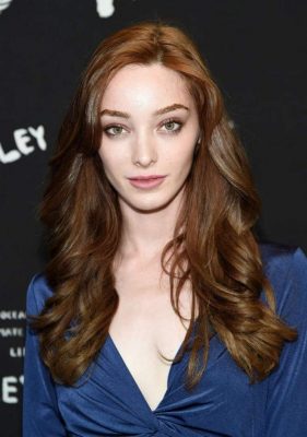 Emma Dumont Height, Weight, Birthday, Hair Color, Eye Color
