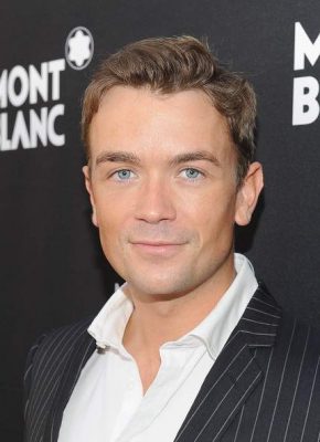 Emrhys Cooper Height, Weight, Birthday, Hair Color, Eye Color