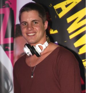 Johnny Ruffo Height, Weight, Birthday, Hair Color, Eye Color