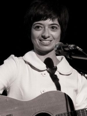 Kate Micucci Height, Weight, Birthday, Hair Color, Eye Color
