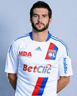 Lisandro Lopez Height, Weight, Birthday, Hair Color, Eye Color
