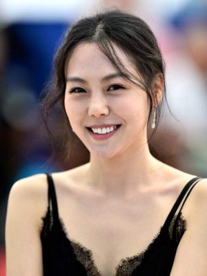 Min-hee Kim Height, Weight, Birthday, Hair Color, Eye Color