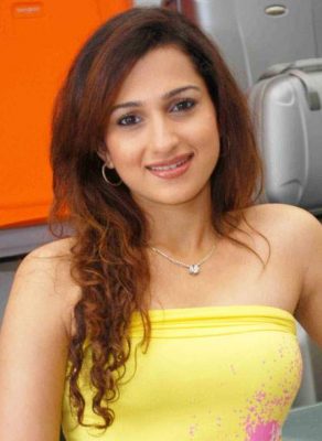 Pooja Kanwal Height, Weight, Birthday, Hair Color, Eye Color