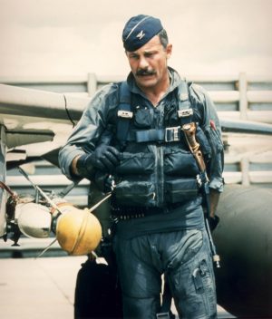 Robin Olds Height, Weight, Birthday, Hair Color, Eye Color
