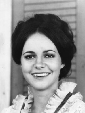 Sally Field Height, Weight, Birthday, Hair Color, Eye Color