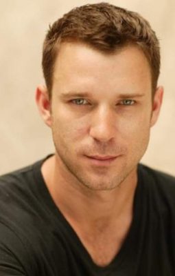 Wil Traval Height, Weight, Birthday, Hair Color, Eye Color