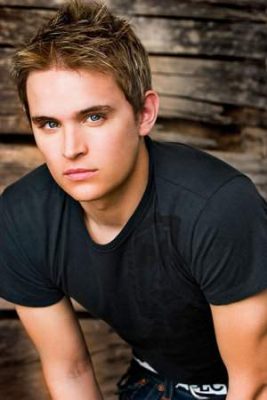 Zack Lively Height, Weight, Birthday, Hair Color, Eye Color