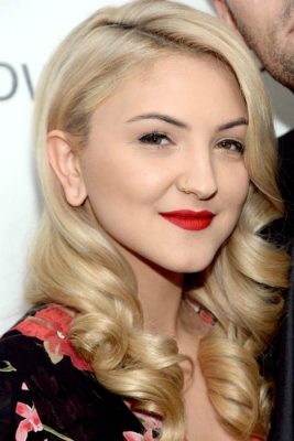 Julia Michaels Height, Weight, Birthday, Hair Color, Eye Color