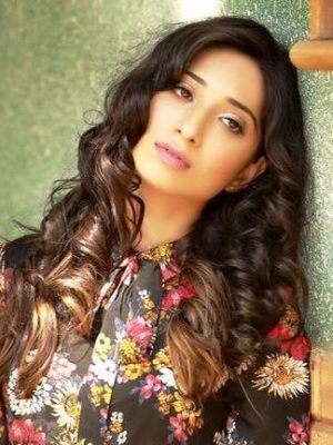 Vrushika Mehta Height, Weight, Birthday, Hair Color, Eye Color