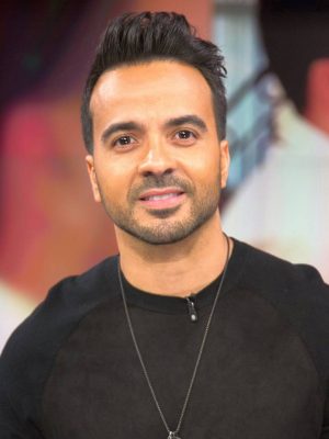 Luis Fonsi Height, Weight, Birthday, Hair Color, Eye Color