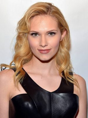 Claudia Lee Height, Weight, Birthday, Hair Color, Eye Color