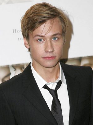 David Kross Height, Weight, Birthday, Hair Color, Eye Color