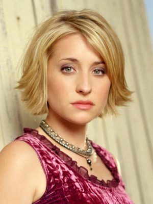 Allison Mack Height, Weight, Birthday, Hair Color, Eye Color