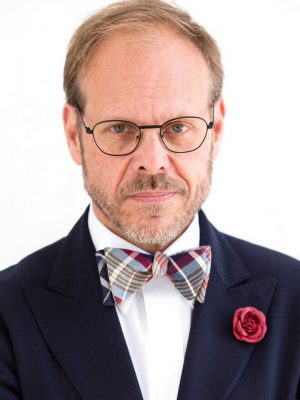 Alton Brown Height, Weight, Birthday, Hair Color, Eye Color