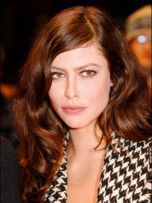 Anna Mouglalis Height, Weight, Birthday, Hair Color, Eye Color