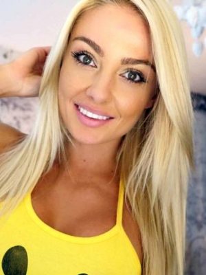Brooke Evers Height, Weight, Birthday, Hair Color, Eye Color