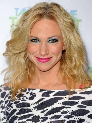 Debbie Gibson Height, Weight, Birthday, Hair Color, Eye Color