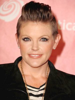 Natalie Maines Height, Weight, Birthday, Hair Color, Eye Color