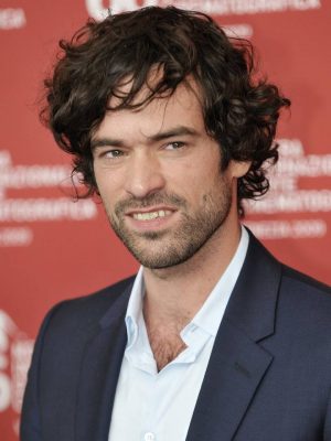 Romain Duris Height, Weight, Birthday, Hair Color, Eye Color