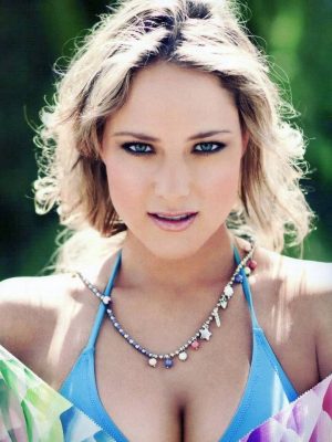 Vanessa Huppenkothen Height, Weight, Birthday, Hair Color, Eye Color