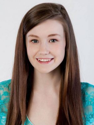 Emily Bloom Height, Weight, Birthday, Hair Color, Eye Color