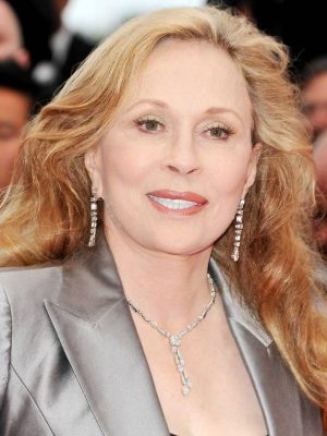 Faye Dunaway Height, Weight, Birthday, Hair Color, Eye Color