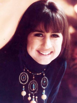 Judith Durham Height, Weight, Birthday, Hair Color, Eye Color