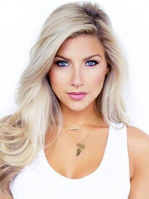 Melanie Collins Height, Weight, Birthday, Hair Color, Eye Color