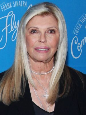 Nancy Sinatra Height, Weight, Birthday, Hair Color, Eye Color