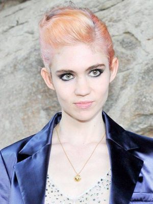 Grimes Height, Weight, Birthday, Hair Color, Eye Color
