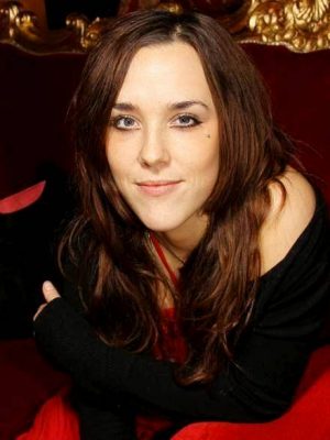 Zaz (singer) Height, Weight, Birthday, Hair Color, Eye Color