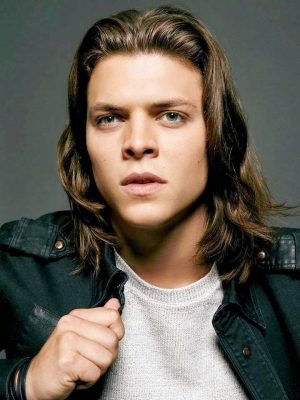 Alex Høgh Andersen Height, Weight, Birthday, Hair Color, Eye Color