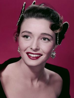 Patricia Neal Height, Weight, Birthday, Hair Color, Eye Color