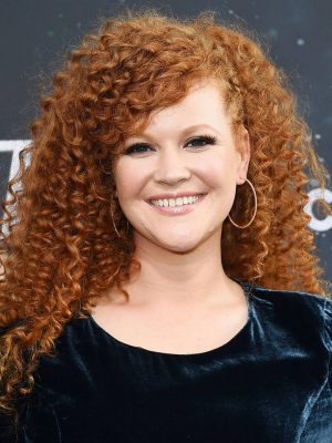 Mary Wiseman Height, Weight, Birthday, Hair Color, Eye Color
