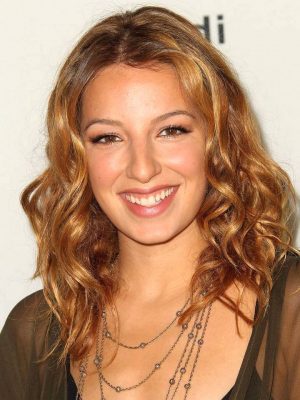 Vanessa Lengies Height, Weight, Birthday, Hair Color, Eye Color