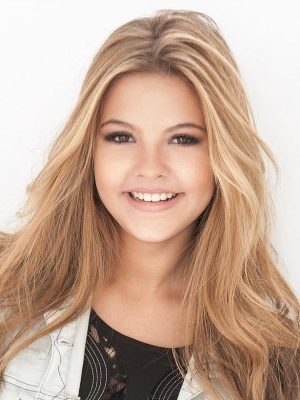 Julia Gomes Height, Weight, Birthday, Hair Color, Eye Color