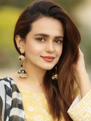 Sumbul Iqbal Height, Weight, Birthday, Hair Color, Eye Color
