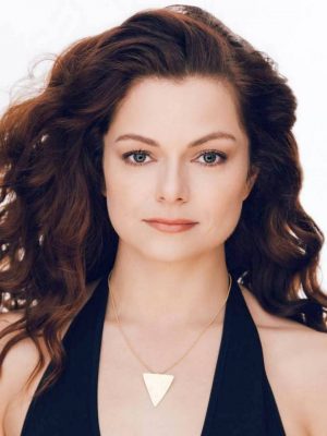 Izzie Steele Height, Weight, Birthday, Hair Color, Eye Color